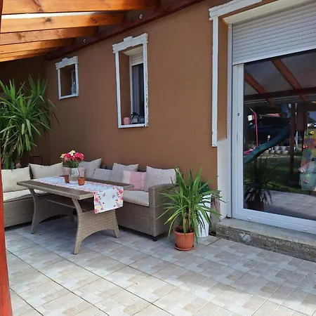 Erdoszeli Apartment